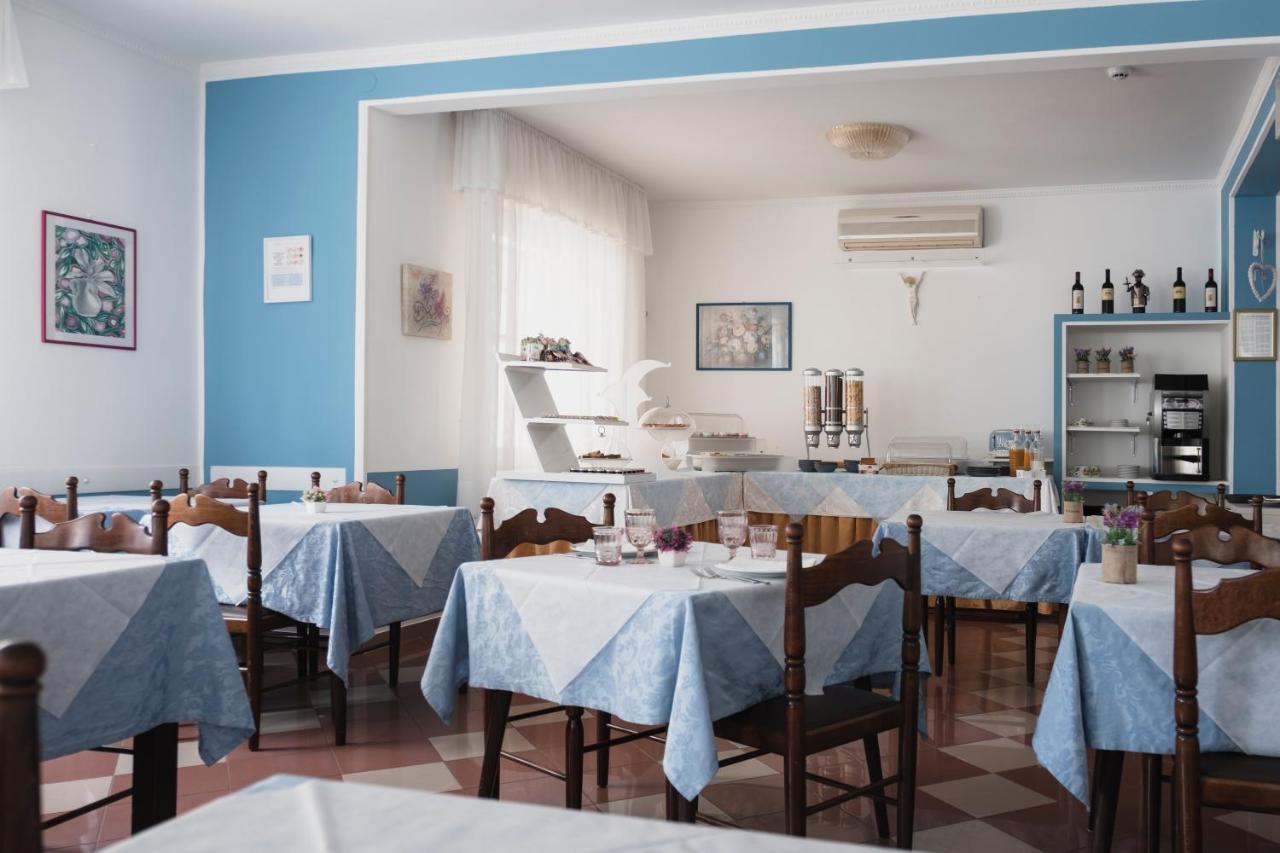 Hotel Cheri Rimini Luaran gambar