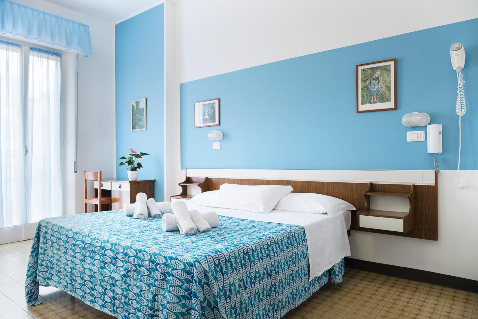 Hotel Cheri Rimini Luaran gambar