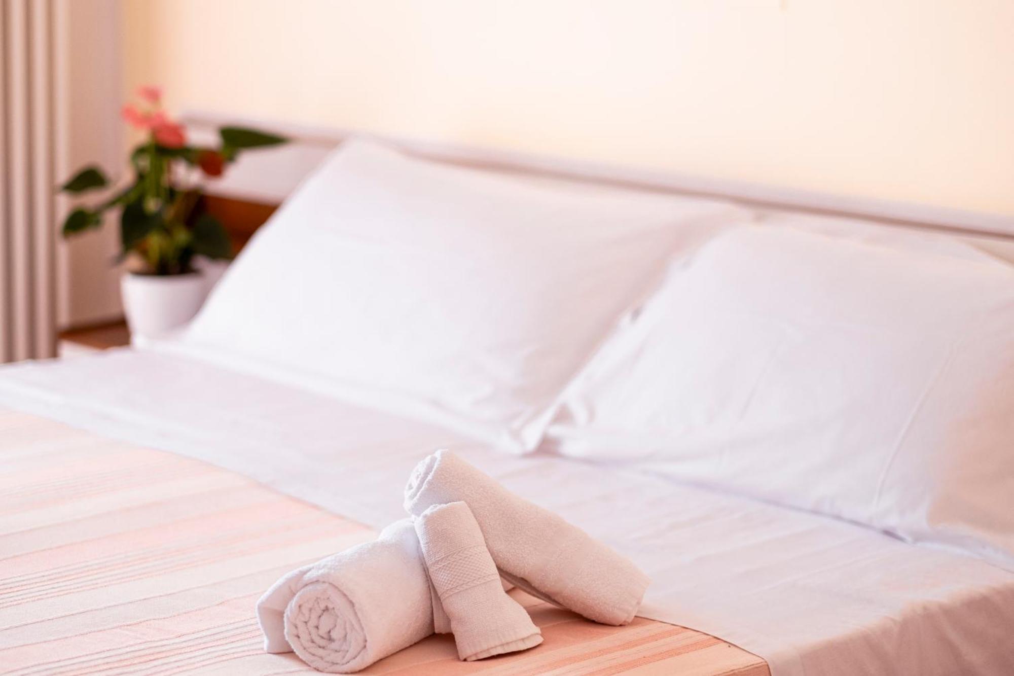 Hotel Cheri Rimini Luaran gambar