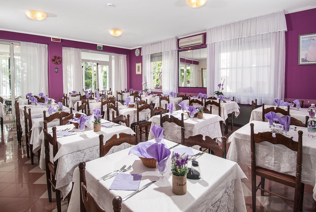Hotel Cheri Rimini Luaran gambar