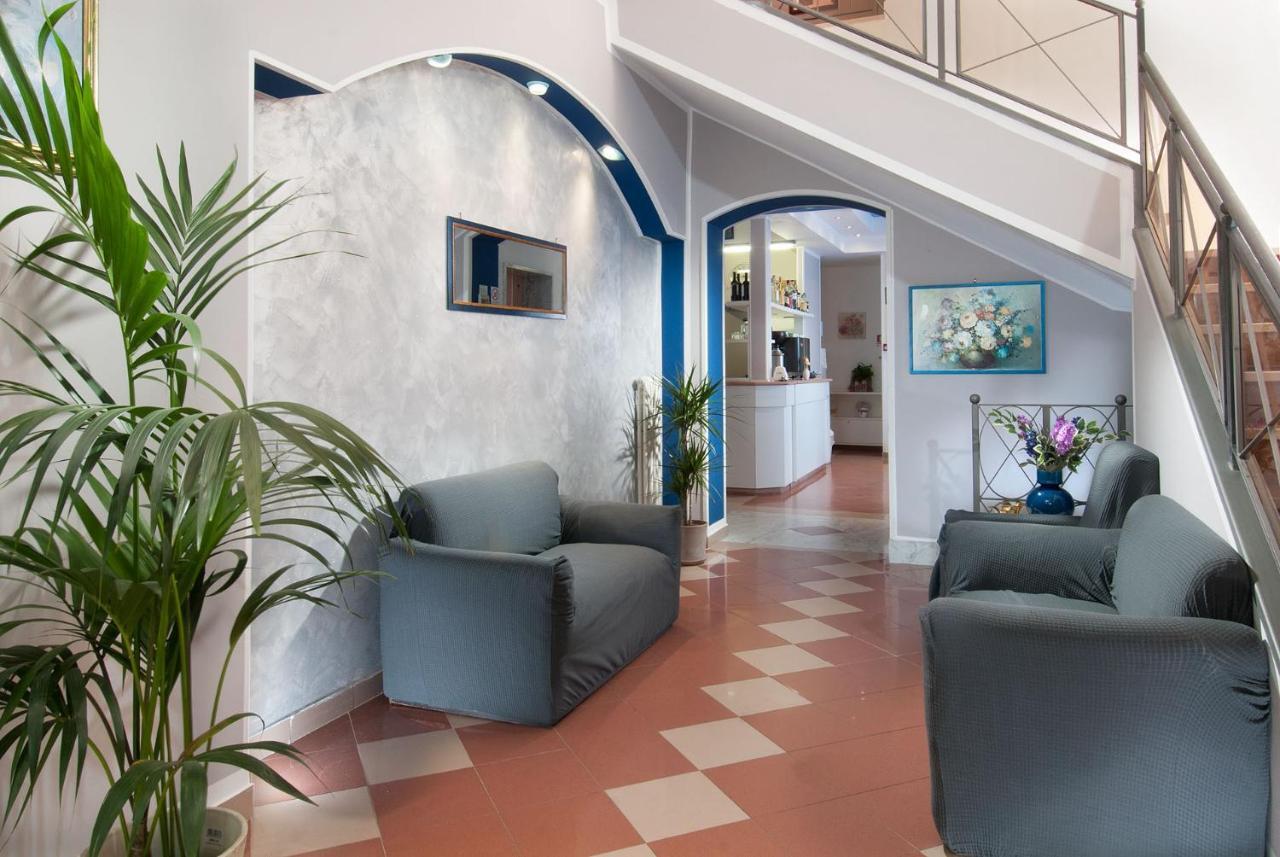 Hotel Cheri Rimini Luaran gambar